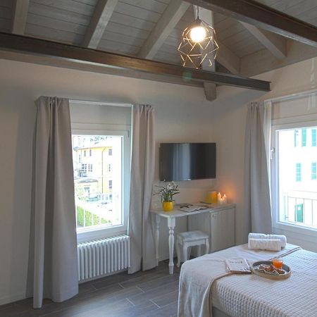 Bed & Basta Hotel Reggio Emilia Bagian luar foto