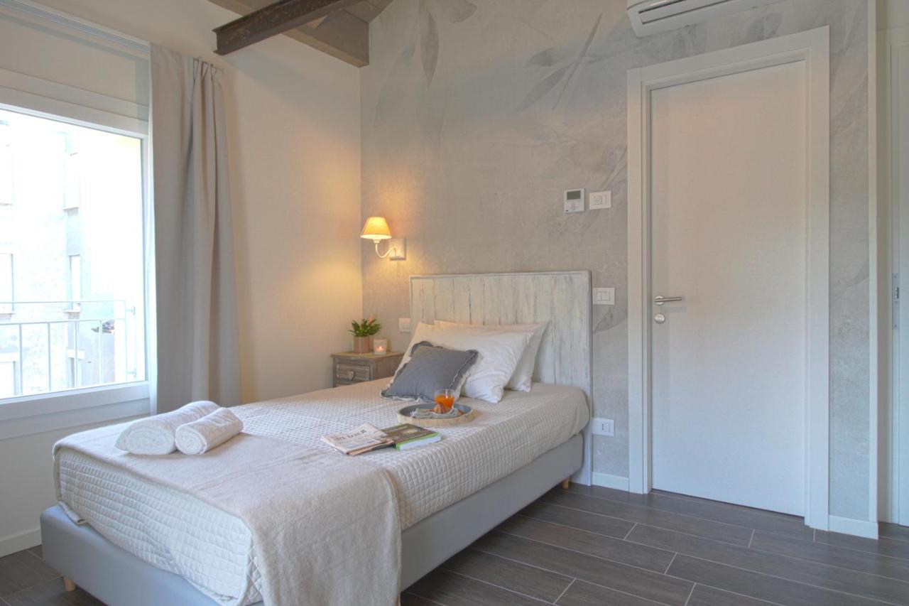 Bed & Basta Hotel Reggio Emilia Bagian luar foto